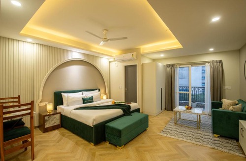 Sector 39 Apartment | BedChambers Luxurious Aparthotel Near Medicity