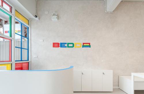 Chana Songkhram Hostel | Bedd Hostel