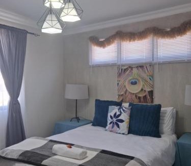 De Kelders House | Bedrock Accommodation