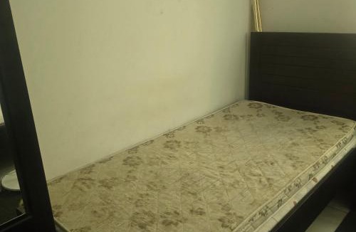 Sharjah Apartment | Bedroom with shared kitchen men only