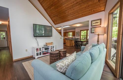 Oakland House | Bee Tree II
