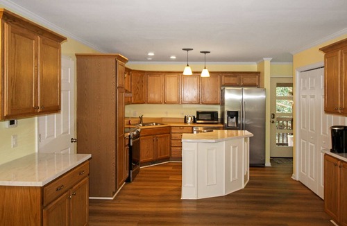 Mill Ridge Cabin | Beech Mountain, Sugar Mountain; Skiing minutes away!