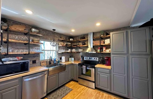 Beech Mountain House | Beech on The Rocks