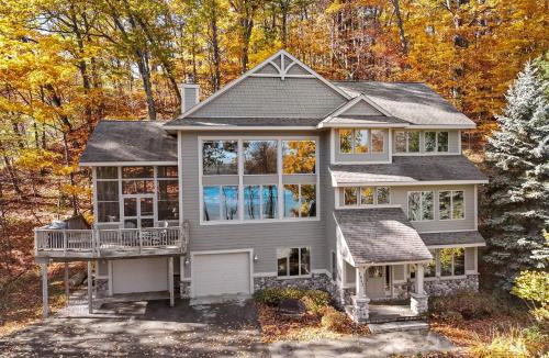 Glen Arbor House | Beech Tree Lodge on Glen Lake in Beautiful Northern Michigan - Minutes from the Sleeping Bear Dunes