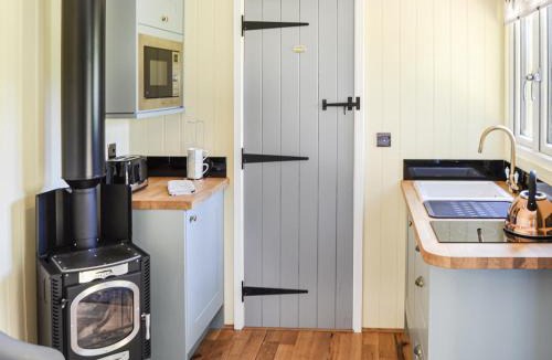Irstead House | Beech - Ukc4847