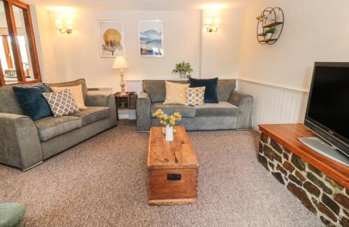 South Molton House | Beechcroft Cottage