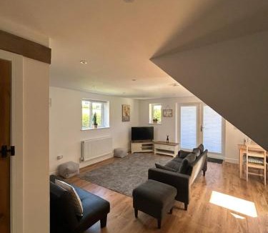 Bishops Waltham Ski Chalet | Beechen Lodges