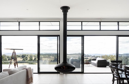 Numinbah Valley Hotel | Beechmont Estate