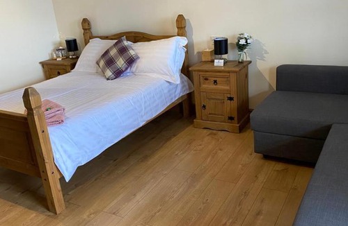 Lulsgate Bottom Apartment | Beechwood
