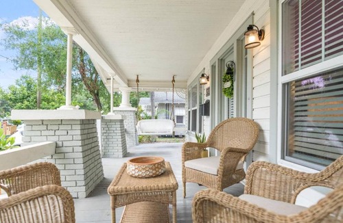 Old Seminole Heights House | BeeKeeper's Inn