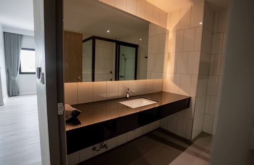 Nok Mueang Hotel | Beelive Hotel