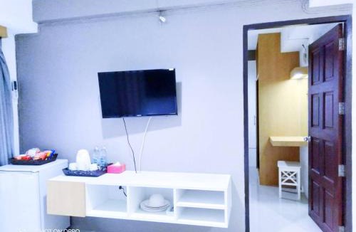 Talat Phlu Hostel | Beerapan Hotel