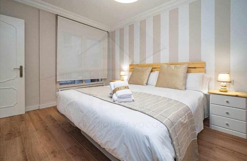 Distrito Llano Apartment | Begoña By Silastur