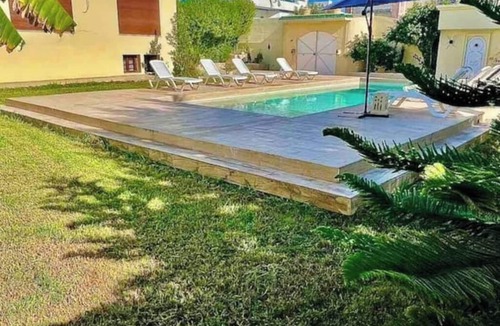 Ras Ettabia Apartment | Begonia.
