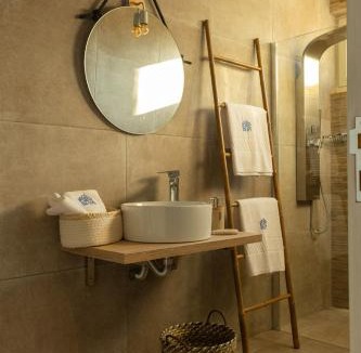 Ovar Hostel | Behappy Lodge & Rooftop