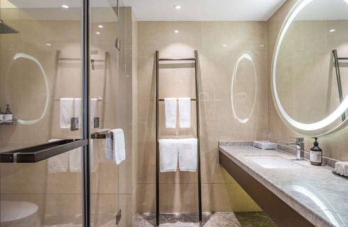 Haicheng District Hotel | Beihai Yicheng Hotel