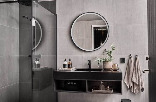 Selbjorn Hotel | Bekkjarvik Gjestgiveri | Beckerwyc House