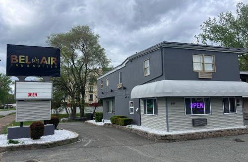 West Springfield Hotel | Bel Air Inn