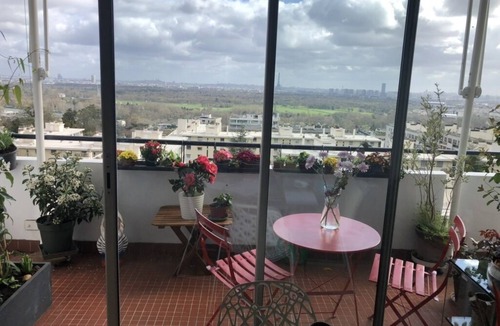 Saint-Cloud Apartment | Bel Appartement- Terrasse. Vue Exceptionnelle Paris à 15 mn Train, Tram, bus