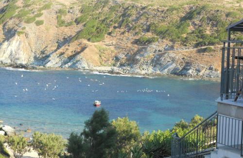 Agii Apostoli House | Bel Mare