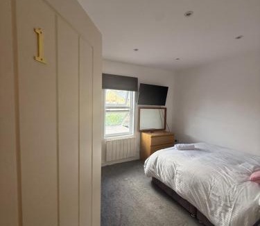 West Thornton House | Bel Palace