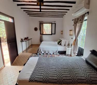 Lahebichate Bed & Breakfast | Beldicolors