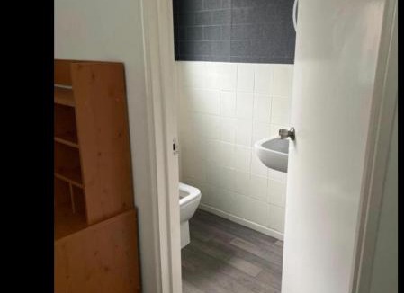 Castlereagh House | Belfast MACs double & single bed ensuite room