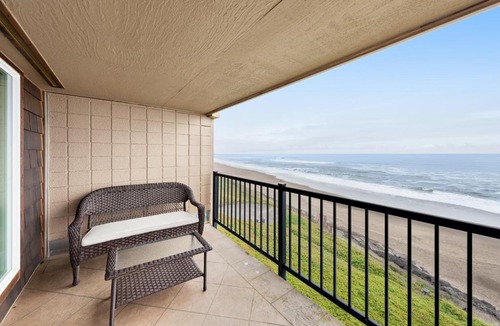 Lincoln Beach House | Bella Beach Beauty