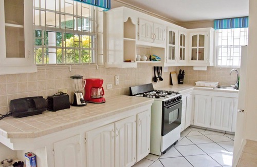 Hastings Cottage | Bella Dia Lower | Three Bedroom Apartment on the Beach