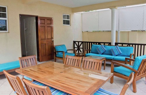 Hastings Cottage | Bella Dia Lower | Three Bedroom Apartment on the Beach