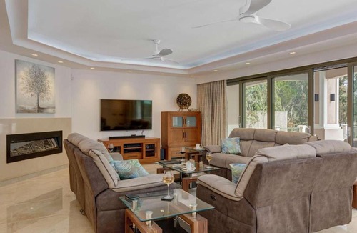 Mijas Villa | Bella