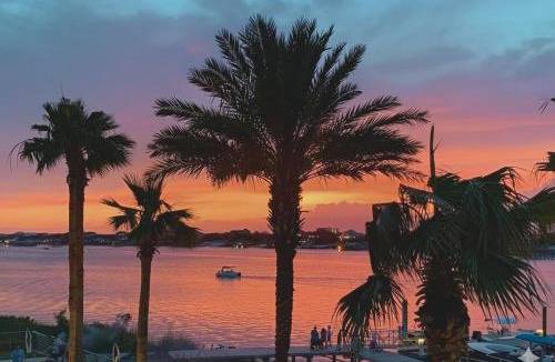 Orange Beach East Apartment | Bella Luna 902- 3bed3bath- Luxury At Your Fingertips- Amazing View of Ole River