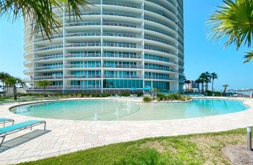 Orange Beach East Apartment | Bella Luna 902- 3bed3bath- Luxury At Your Fingertips- Amazing View of Ole River