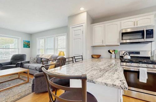 Teaticket House | Bella Luna
