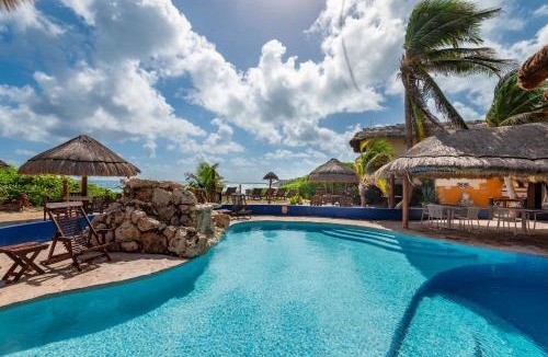 Colonia Meteorologico House | Bella Mar, Oceanfront Escape