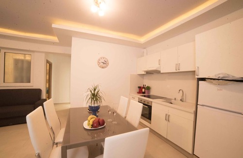 Kalamaki House | Bella Mare Luxury Apartments