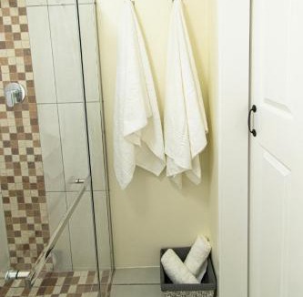 Muizenberg Apartment | Bella Muize