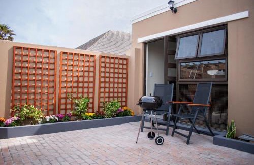 Muizenberg Apartment | Bella Muize
