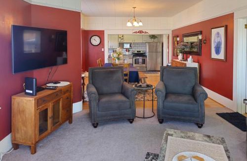 Bayview House | 'Bella Rose' Lovely Eureka Home Near Redwoods!