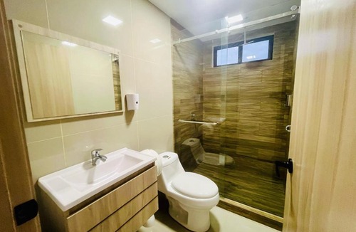 Guayaquil Apartment | Bellavista Loft Jacuzzi & Balcón a 10min Consulado Americano