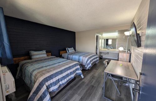 Globe Hotel | Belle Aire Motel