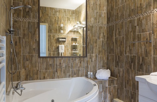 Pont-Audemer Hotel | Belle-Isle sur Risle - Chateau Hotel & Spa