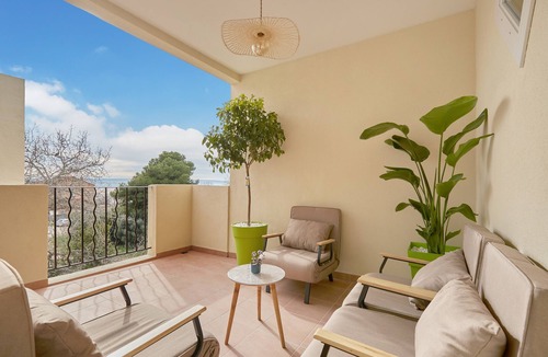 Vitrolles Apartment | Bellerive - 10min de l'Aéroport de Marseille