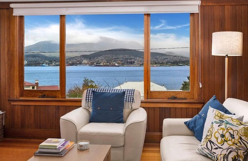 Bellerive House | Bellerive Bluff Magic - A Tranquil Panoramic Escape