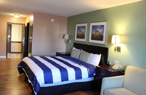 Bellevue Hotel | Bellevue Hotel & Suites