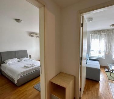Novi Beograd Apartment | Bellvil 55