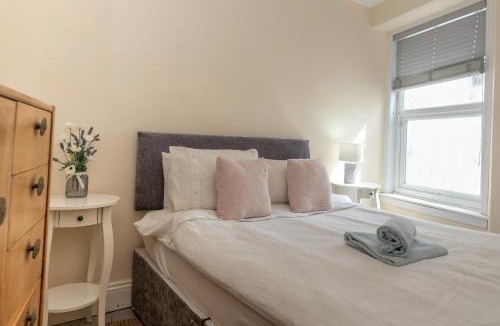 Hele House | Belmont Villa