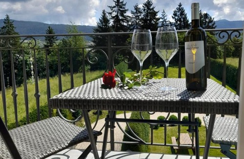 Brez House | Belsogno B&B