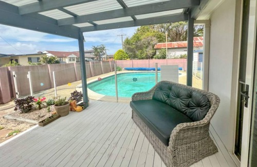 Blacksmiths House | Beltana Beach House - walk to beach, private pool!