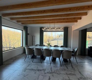 Traisteni Villa | Belvedere Doftana
